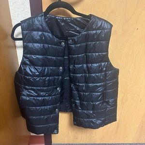 Black puffer vest